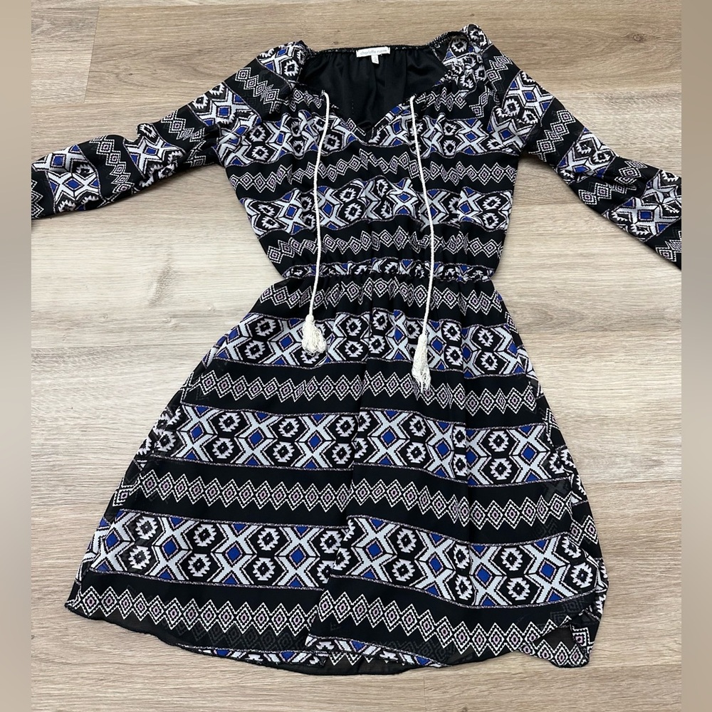 Charlotte Russe chevron chiffon dress size small